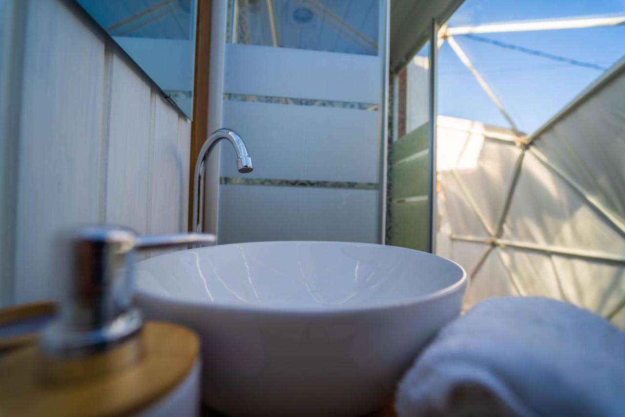 Adama Glamping Villa Chiclana de la Frontera Exteriör bild
